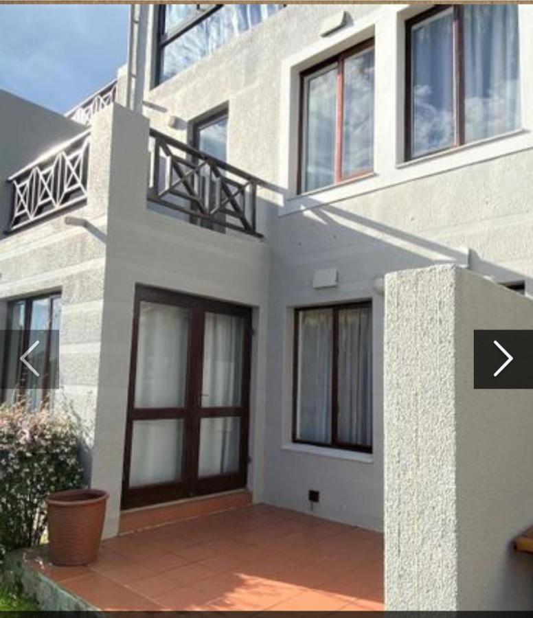 Apartamento Castelton 48A Plettenberg Bay Exterior foto